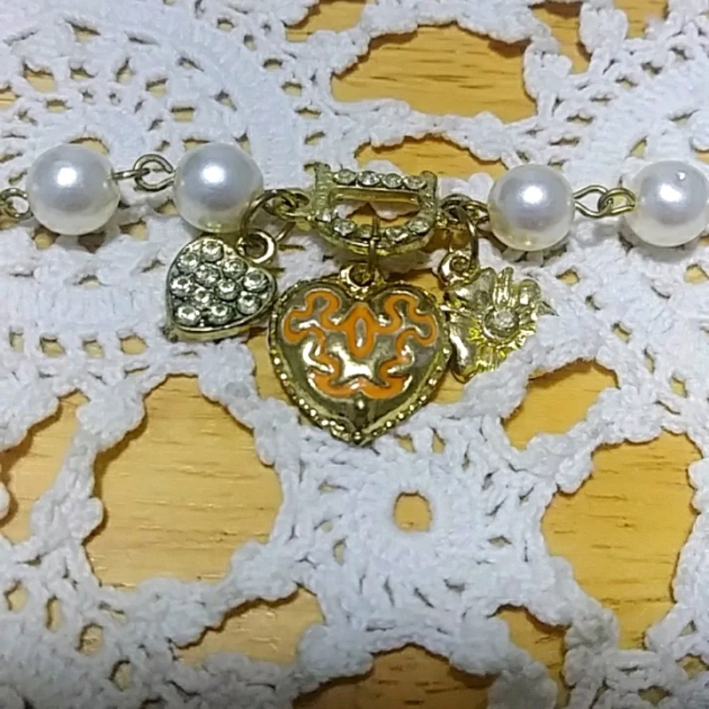Faux Pearl and charms small girl Bracelet
